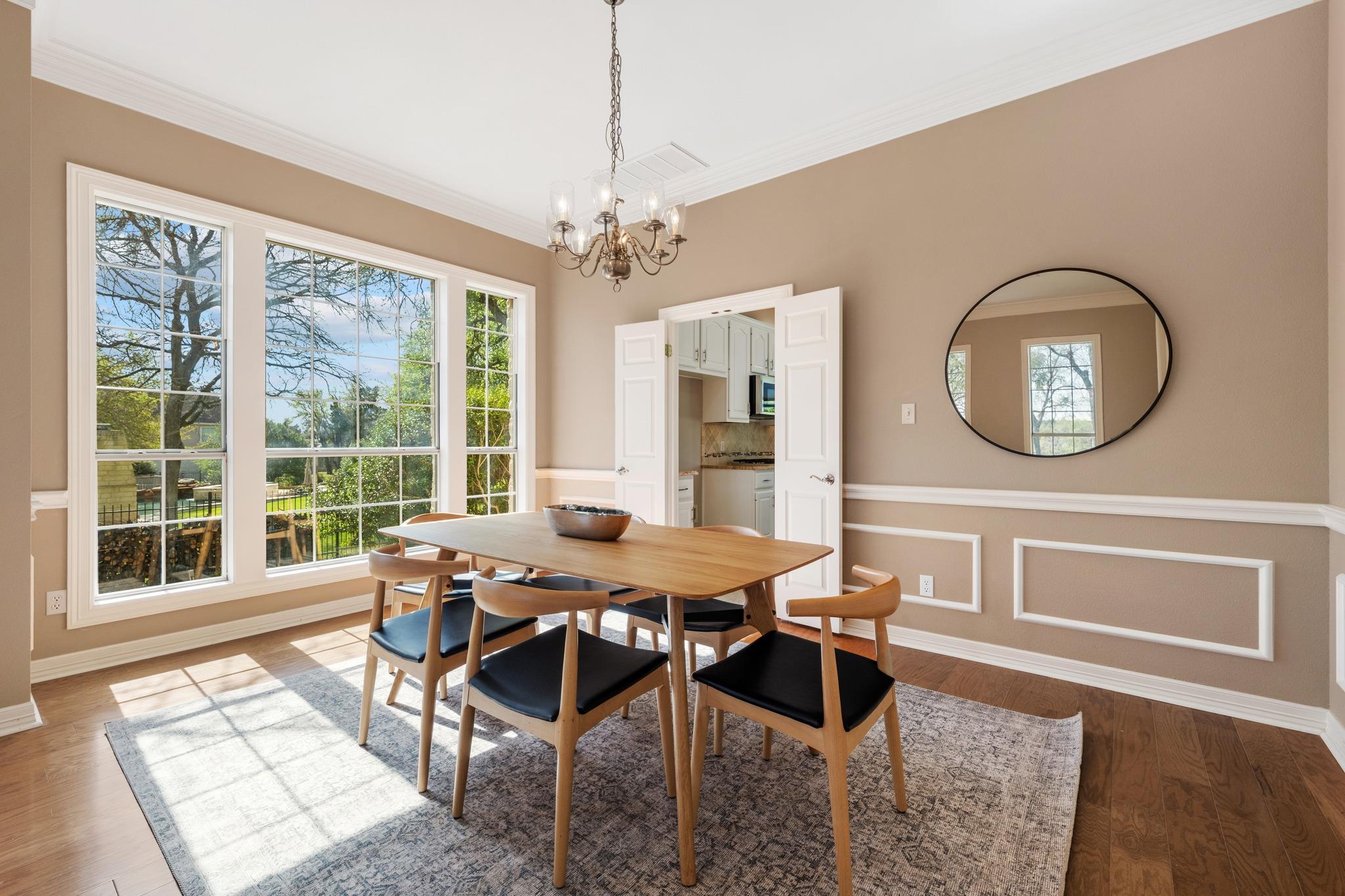 9305 Leaning Rock CIR