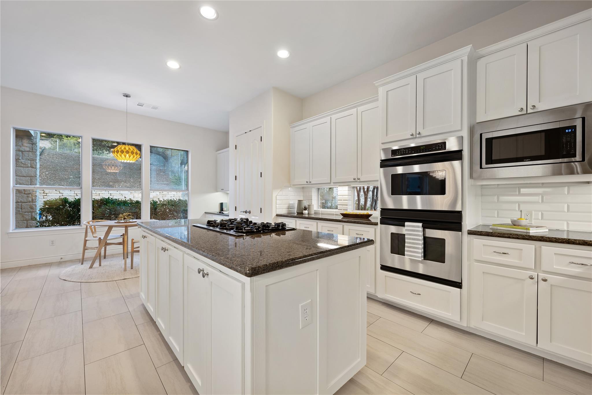 4336 Canoas DR