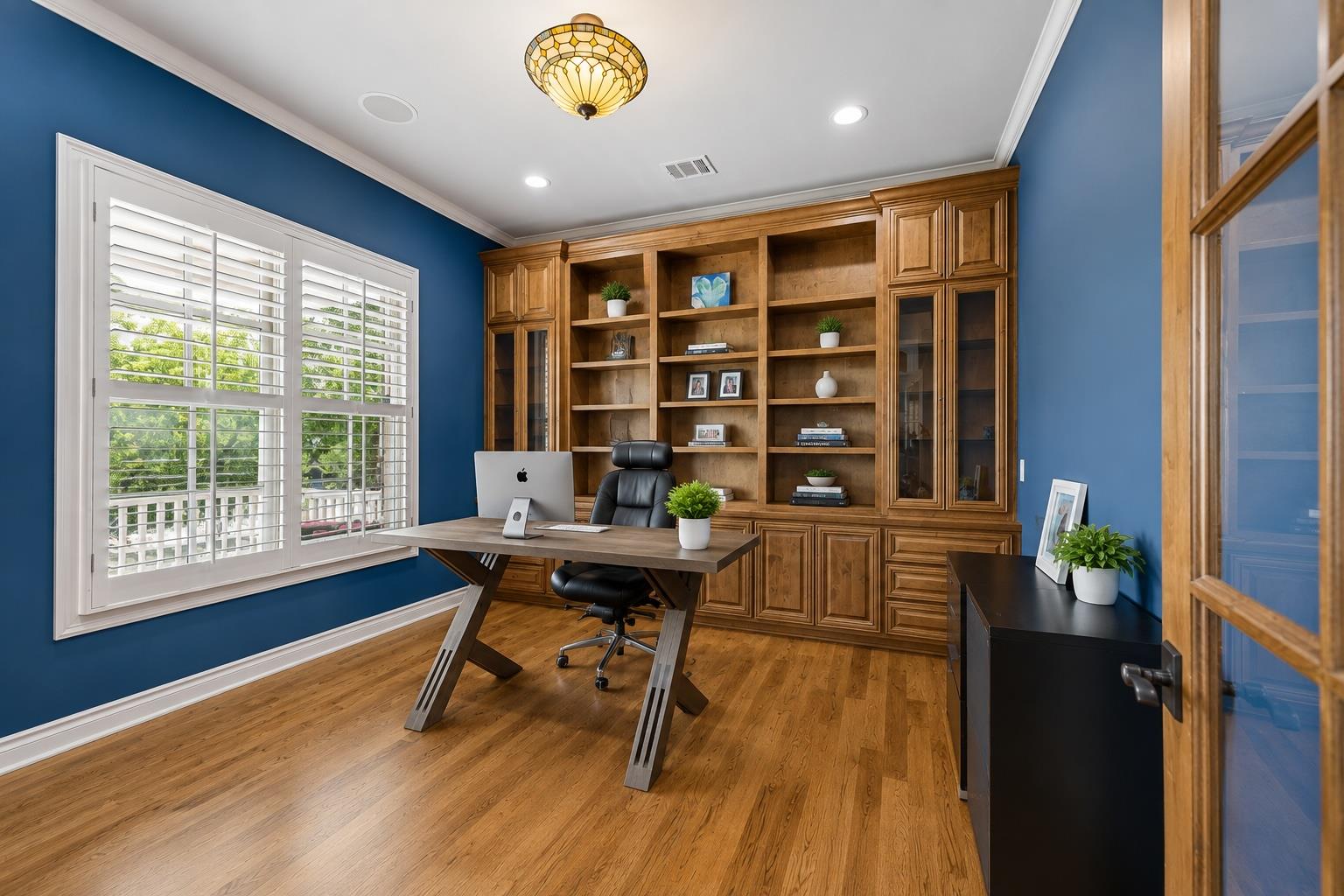 8403 Horseshoe Ledge