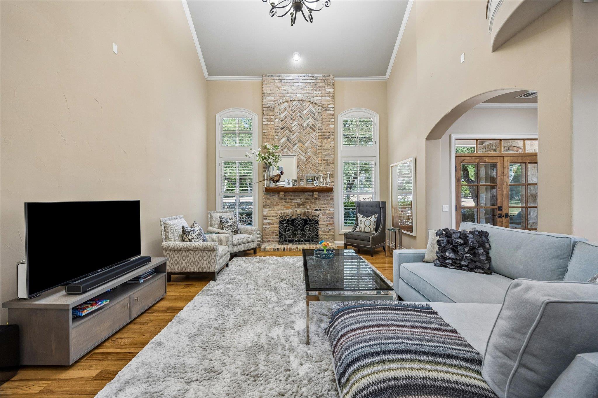 8403 Horseshoe Ledge