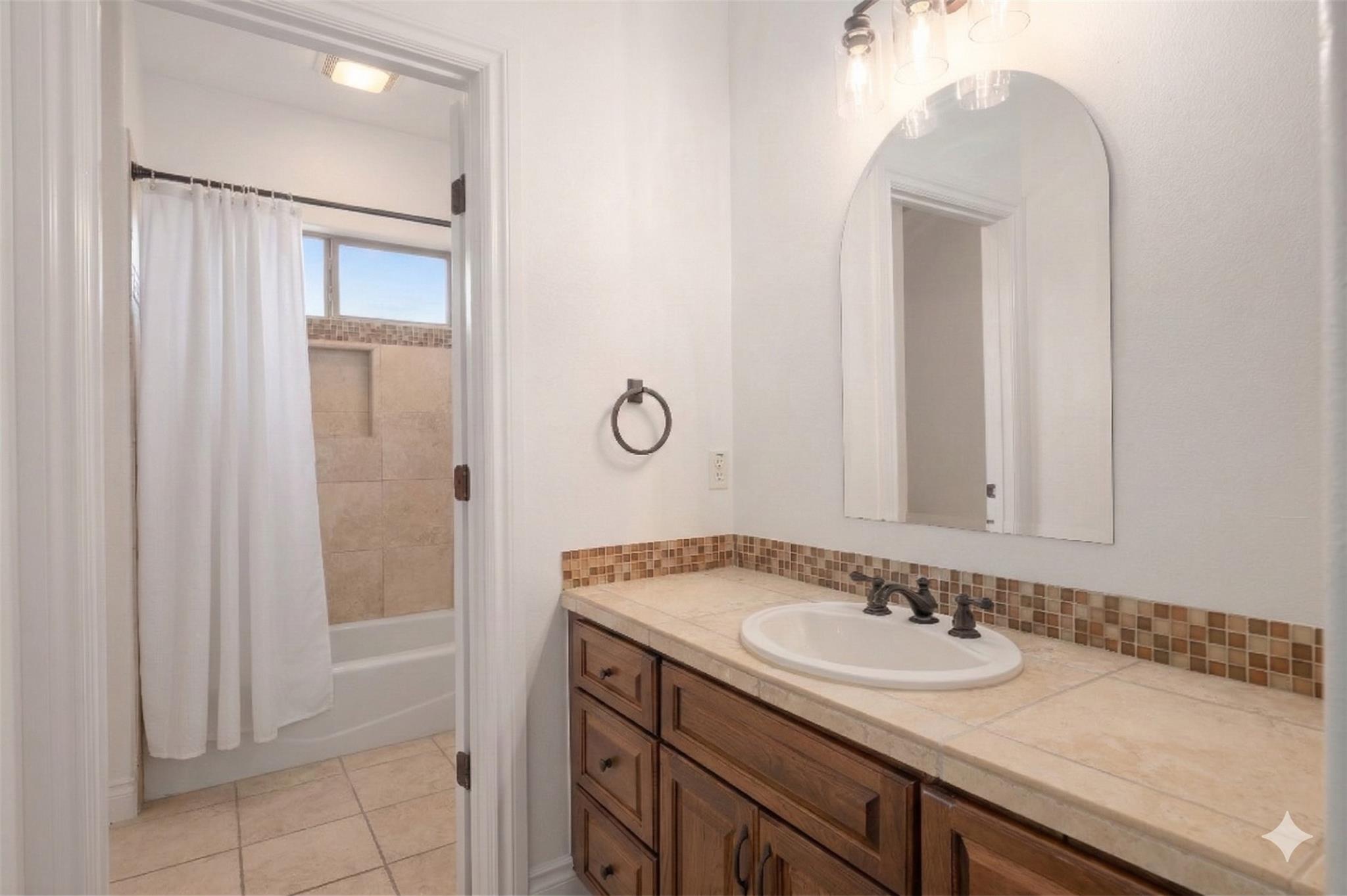 4105 Michael Neill DR