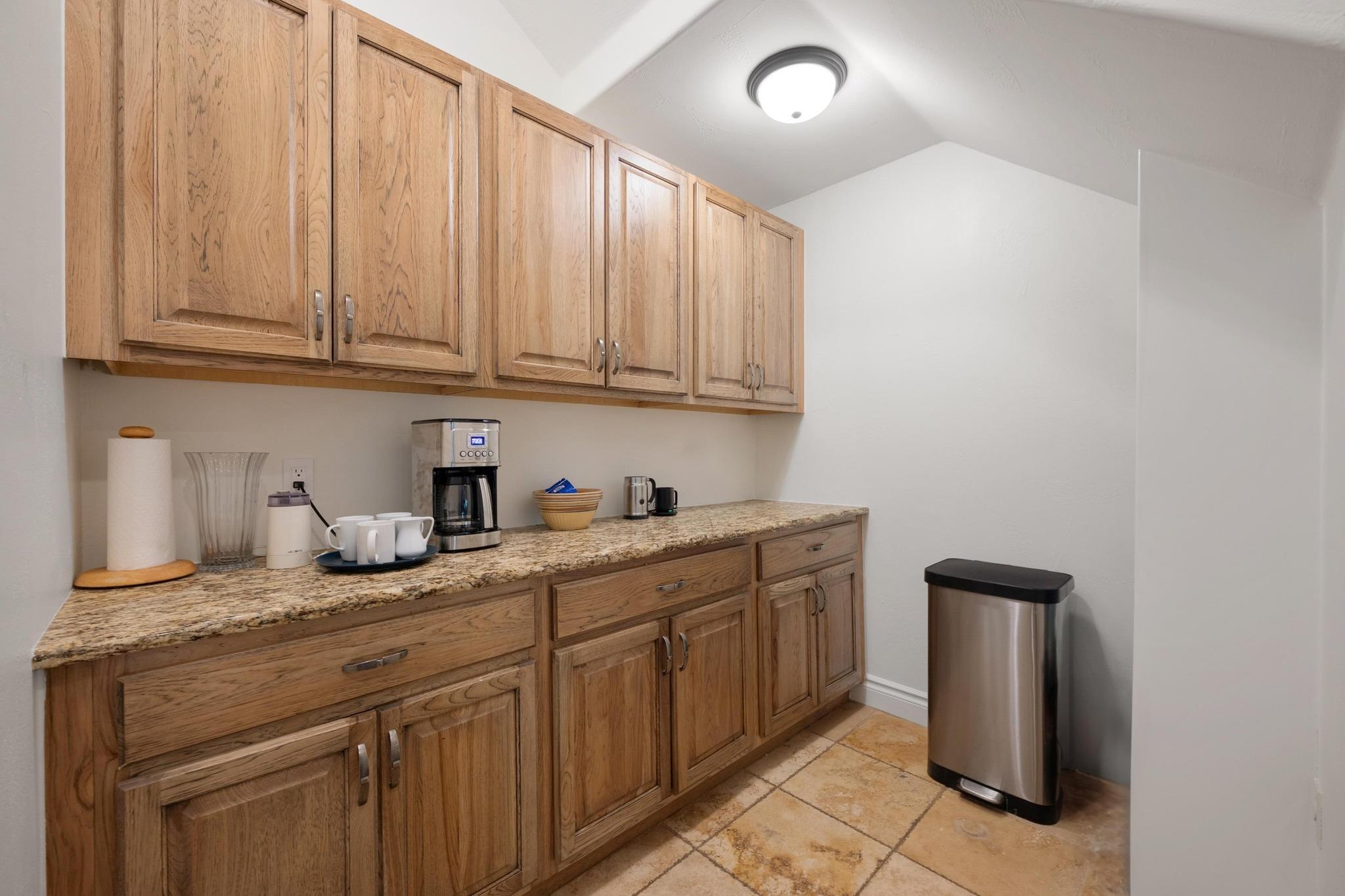 4105 Michael Neill DR