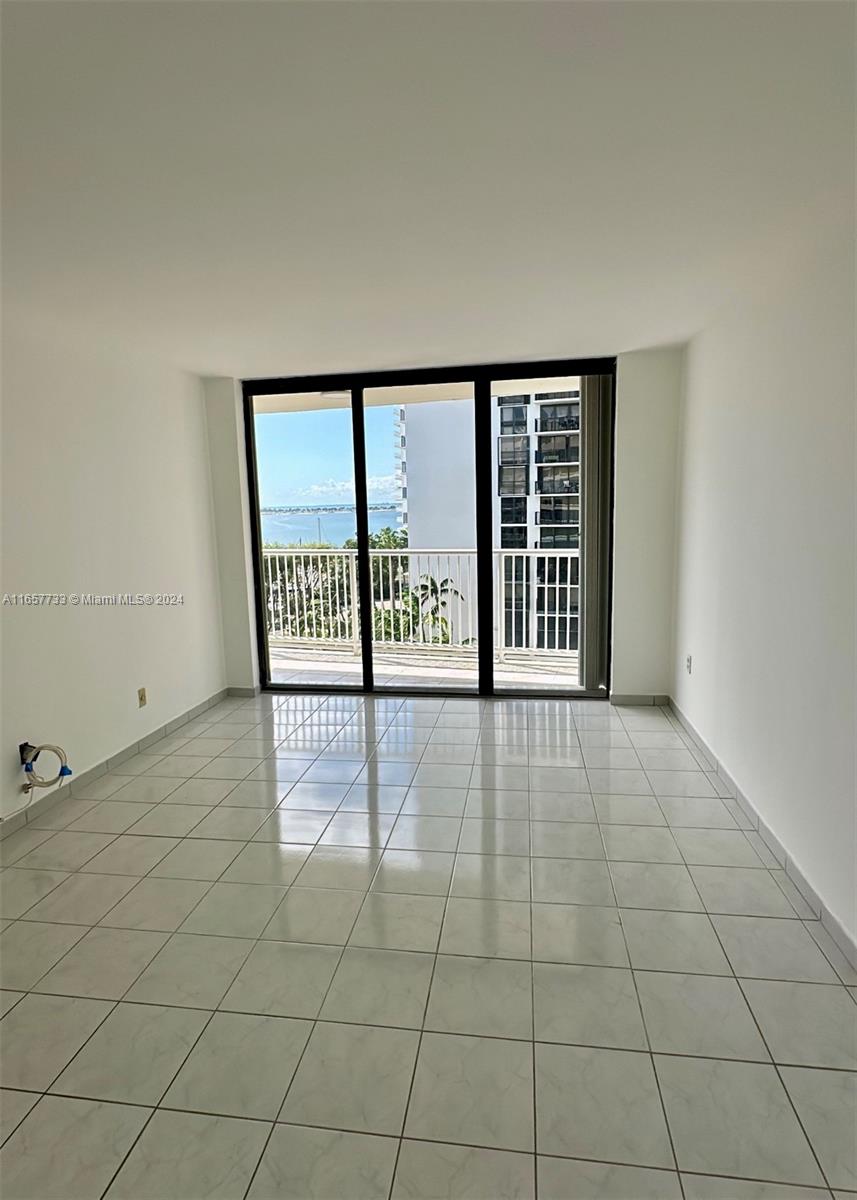 1440 SE Brickell Bay Dr # 706