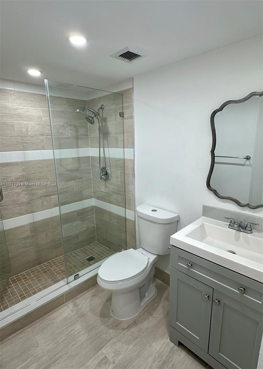 1440 SE Brickell Bay Dr # 706