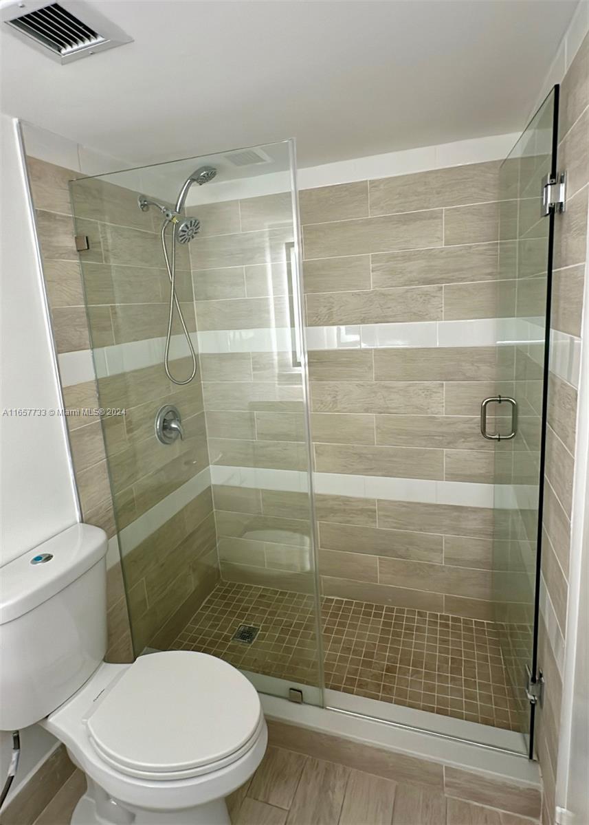 1440 SE Brickell Bay Dr # 706