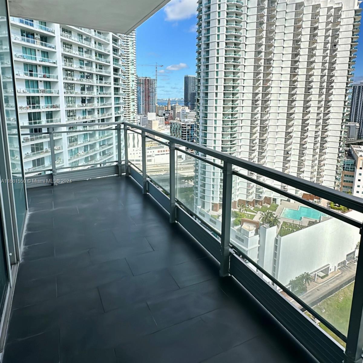 92 SW 3rd St # 2810