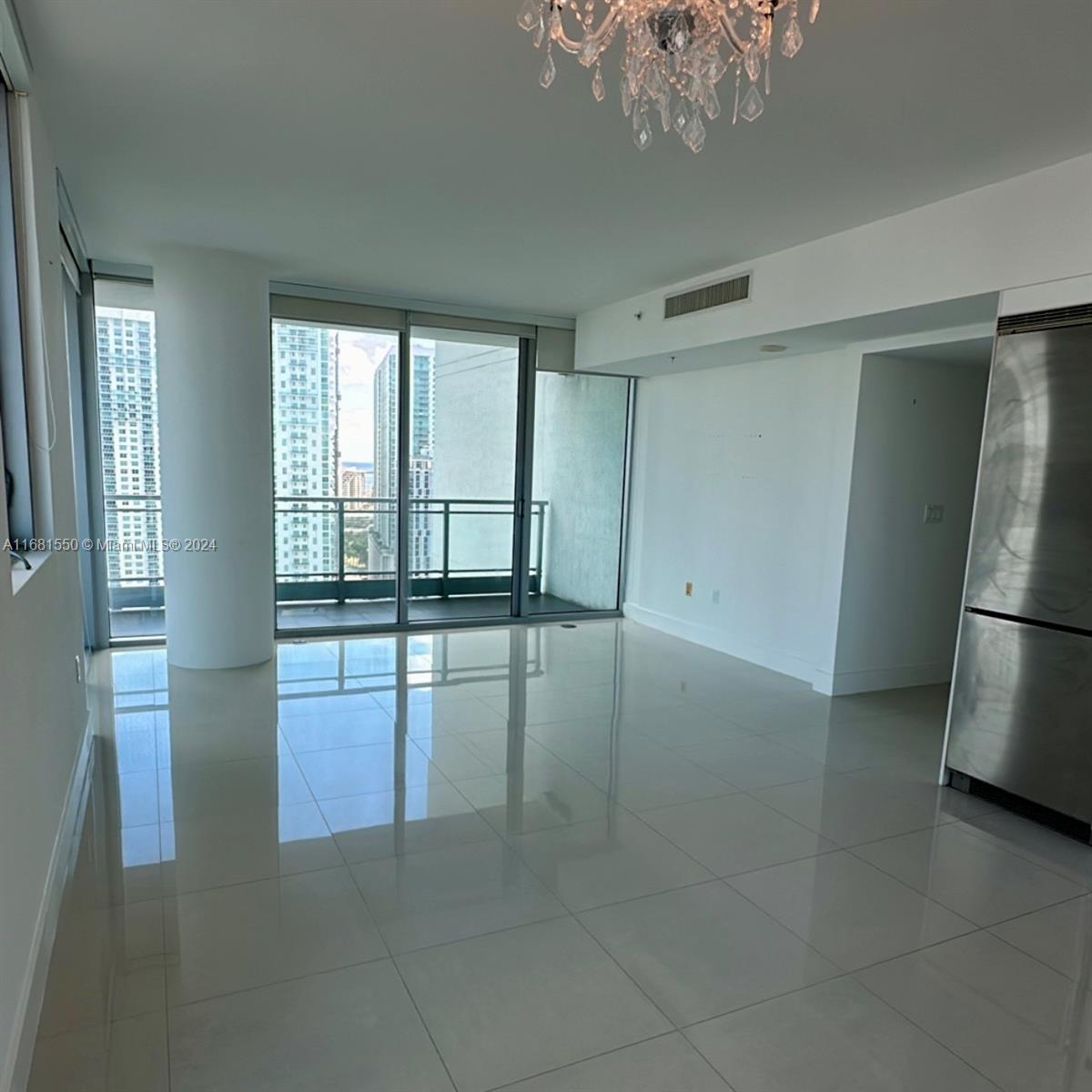 92 SW 3rd St # 2810