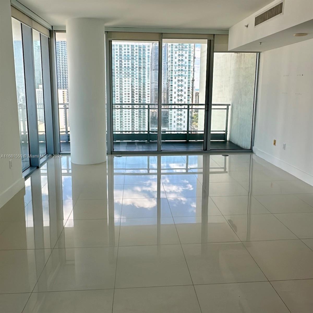 92 SW 3rd St # 2810