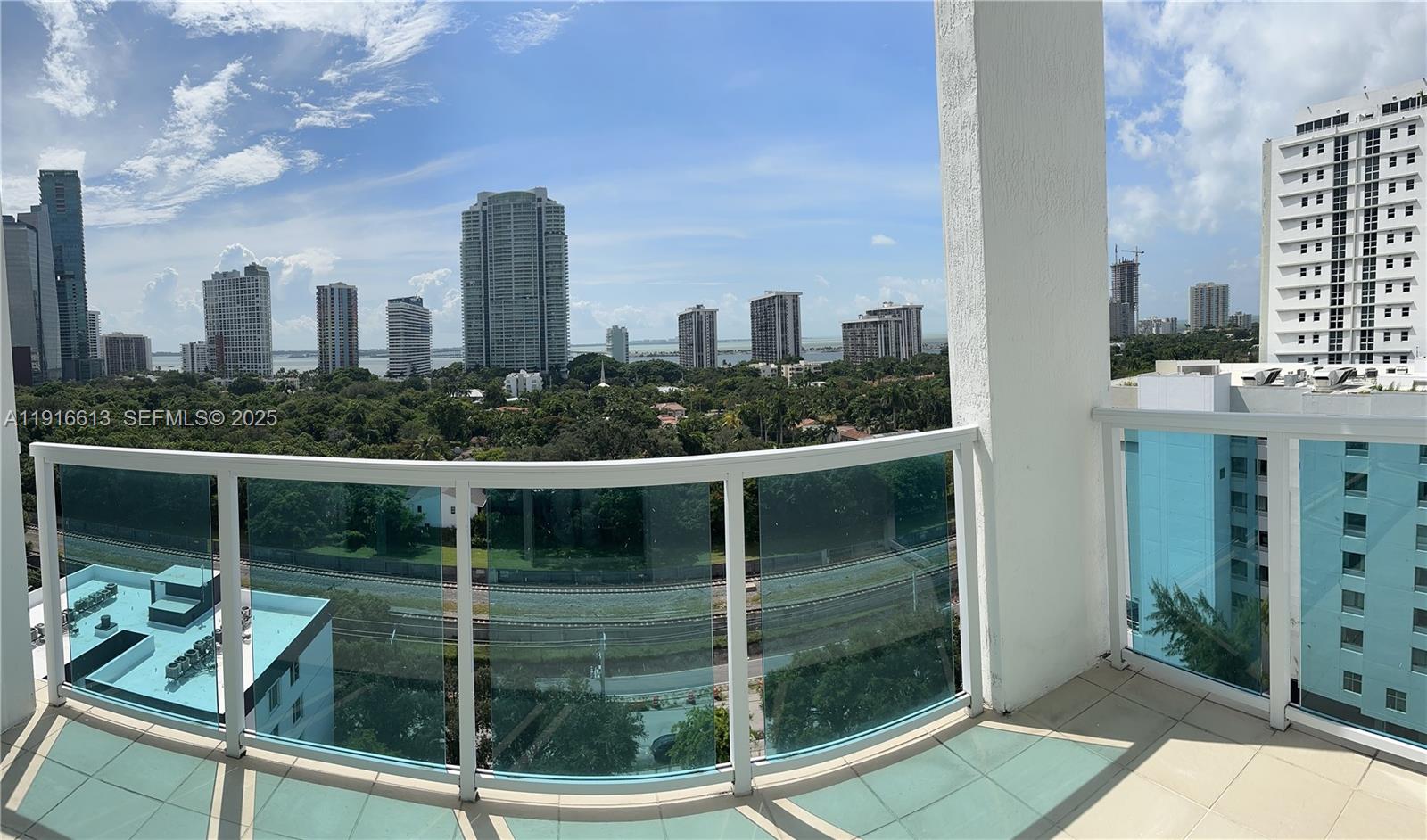 1723 SW 2nd Ave Unit: PH09