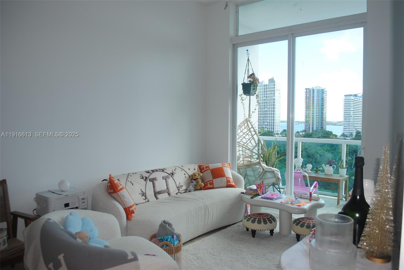 1723 SW 2nd Ave Unit: PH09