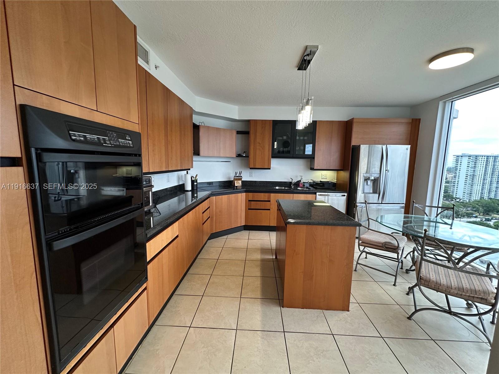 17555 Collins Ave # 1702