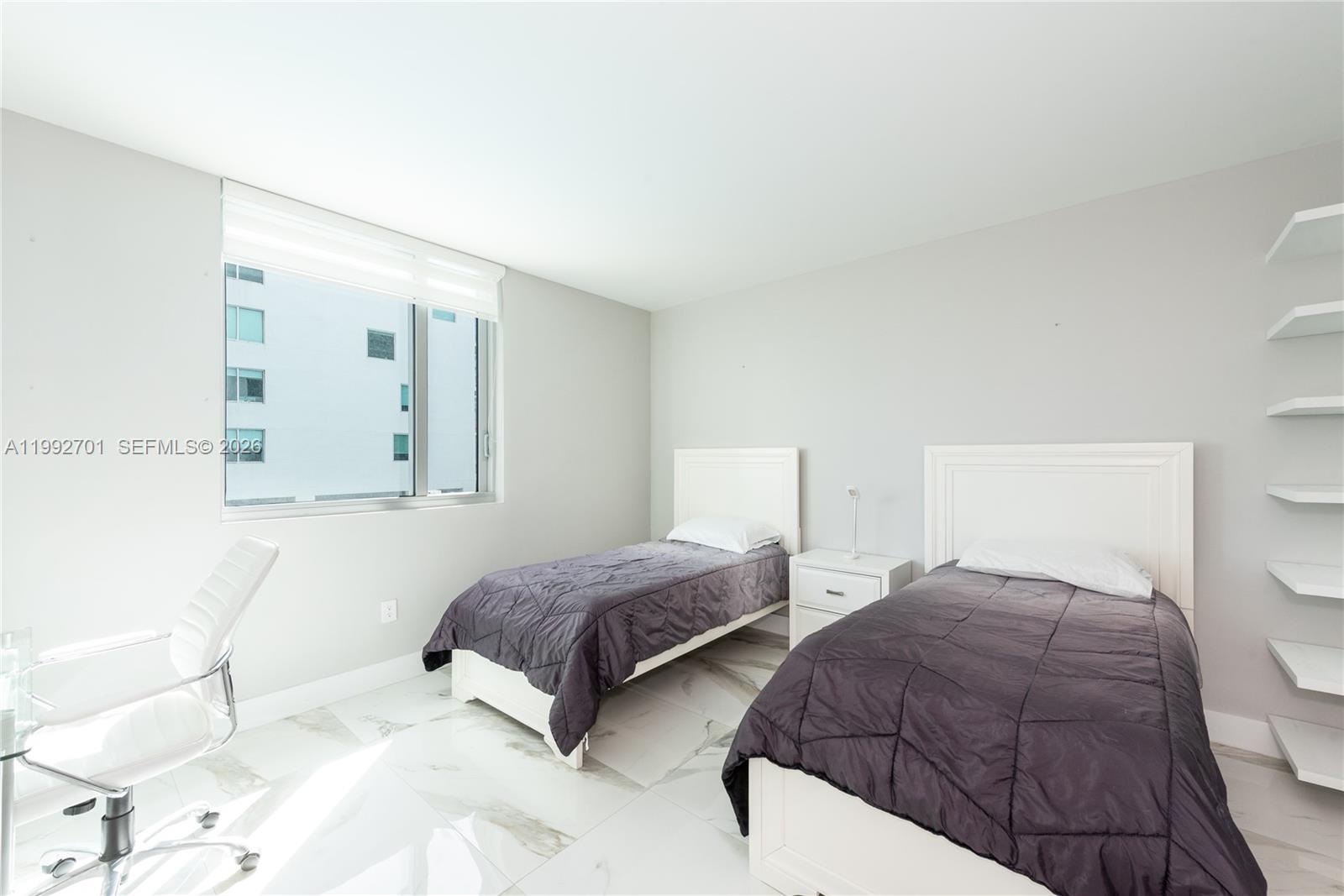 55 SE 6 ST # 1207