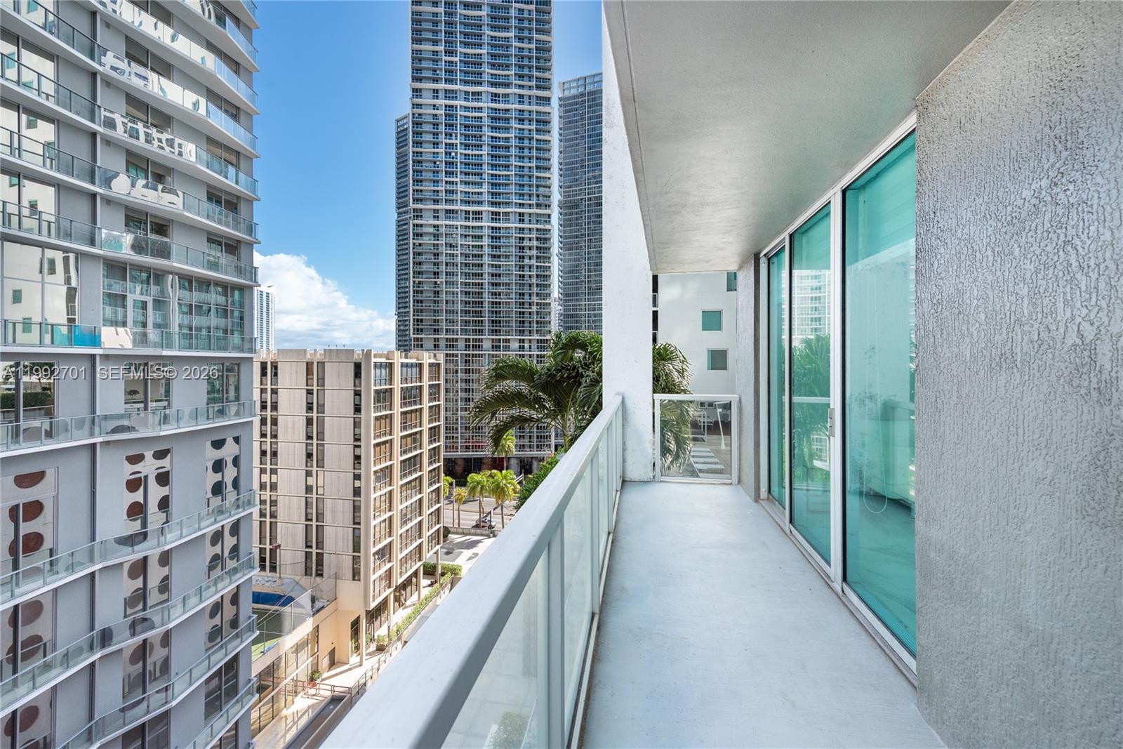 55 SE 6 ST # 1207