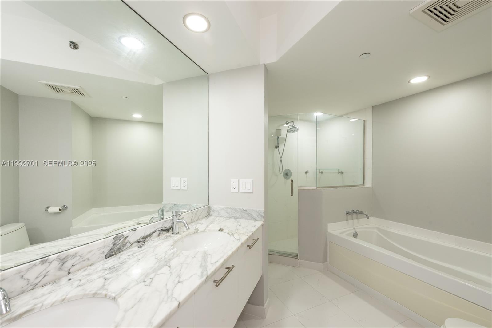 55 SE 6 ST # 1207