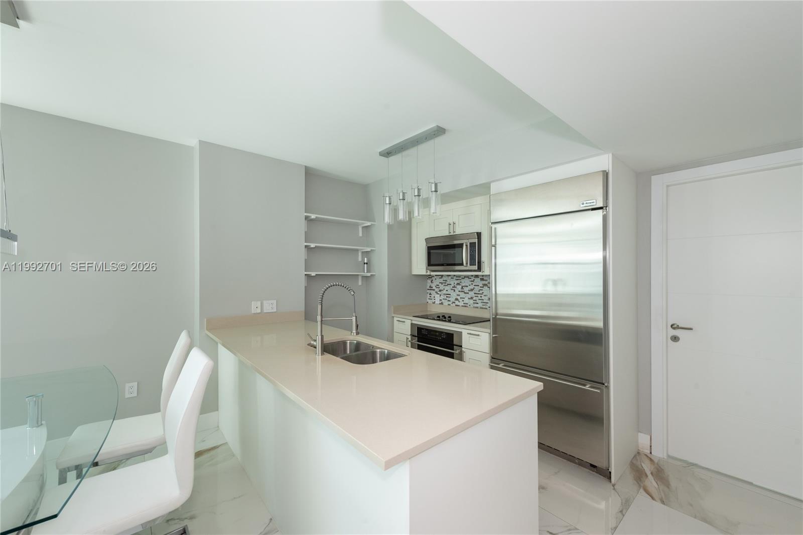 55 SE 6 ST # 1207