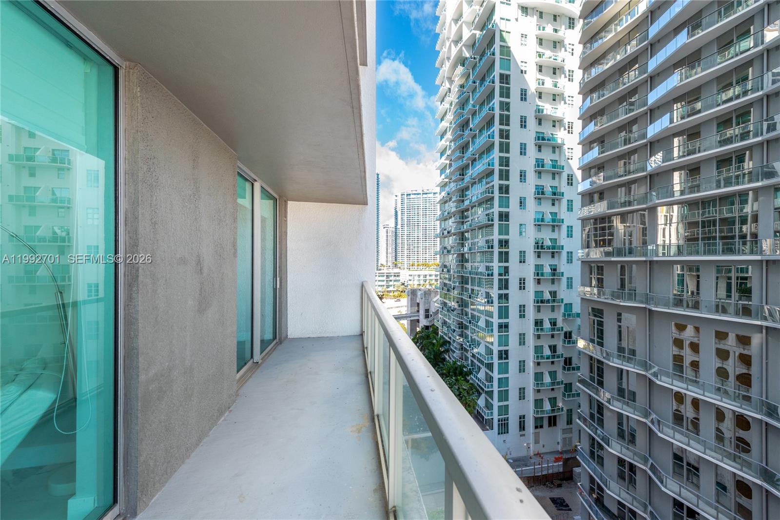 55 SE 6 ST # 1207