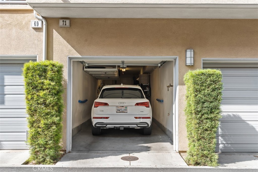 71 Brownstone Way 144