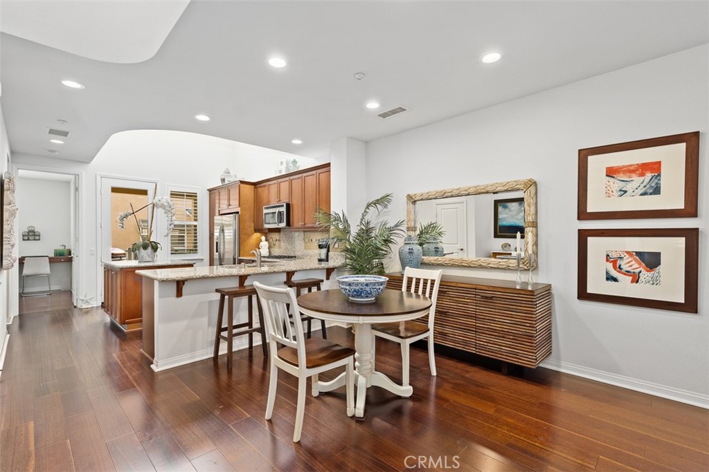 71 Brownstone Way 144