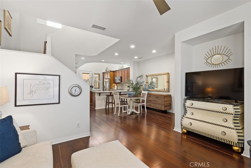 71 Brownstone Way 144