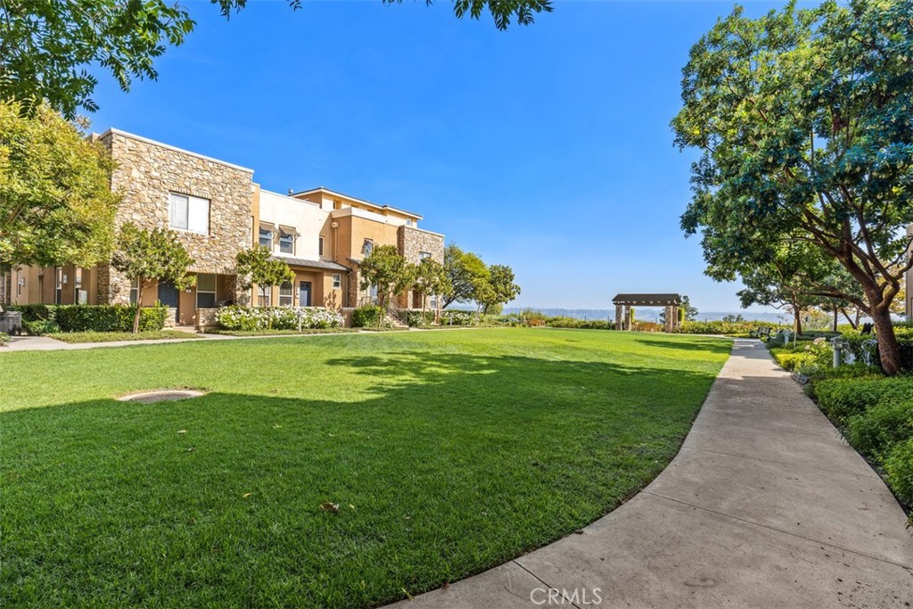 71 Brownstone Way 144