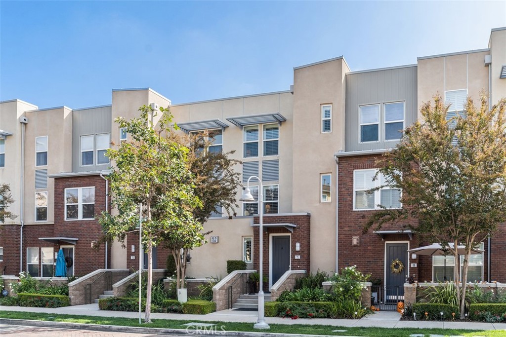 71 Brownstone Way 144