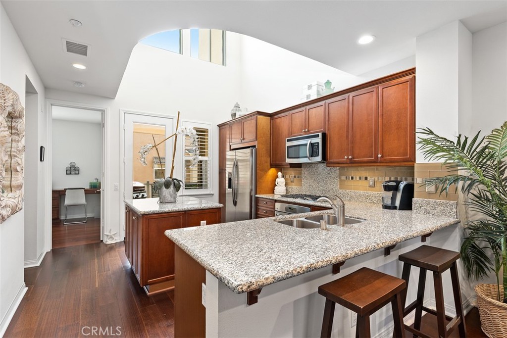 71 Brownstone Way 144