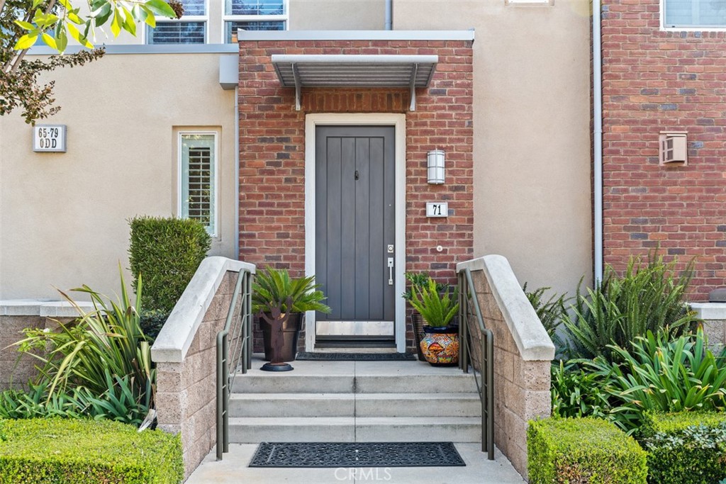 71 Brownstone Way 144