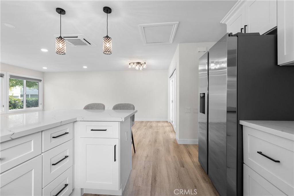 2248 A Via Mariposa E