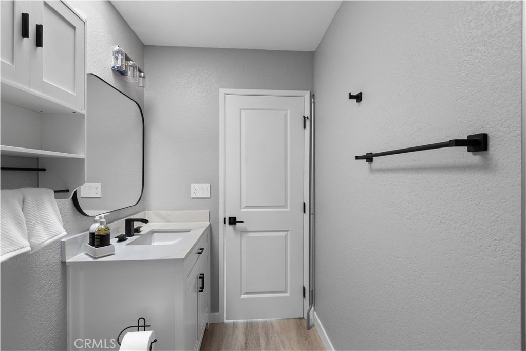 2248 A Via Mariposa E