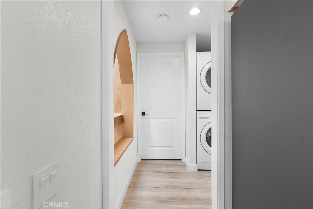 2248 A Via Mariposa E