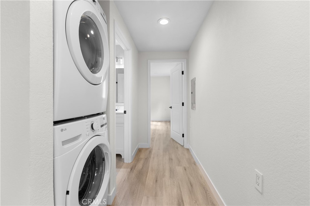 2248 A Via Mariposa E