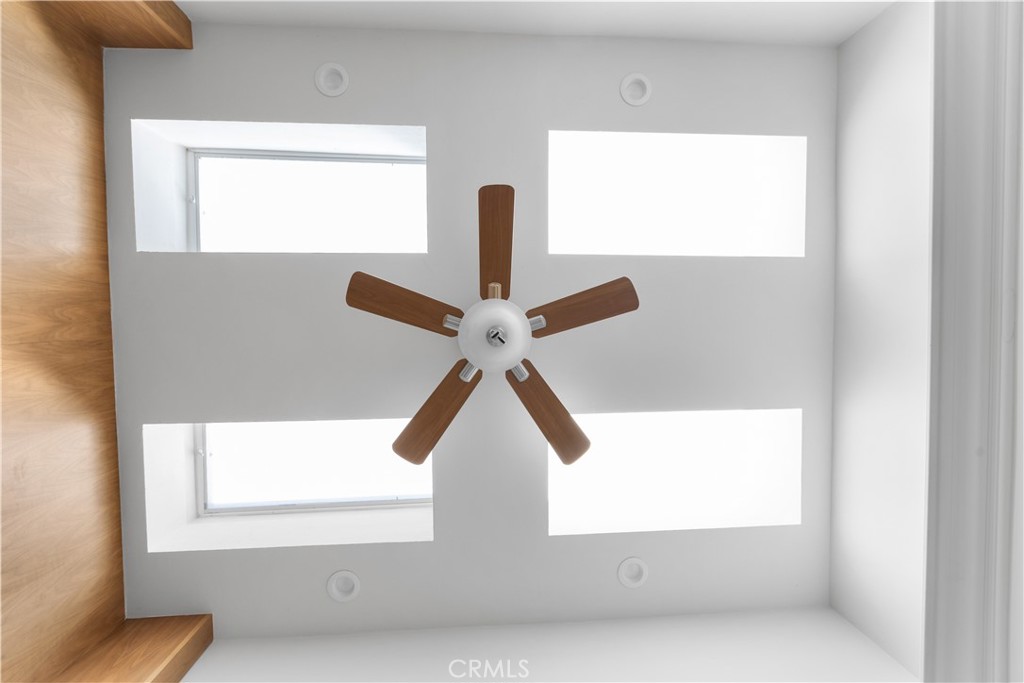 2248 A Via Mariposa E