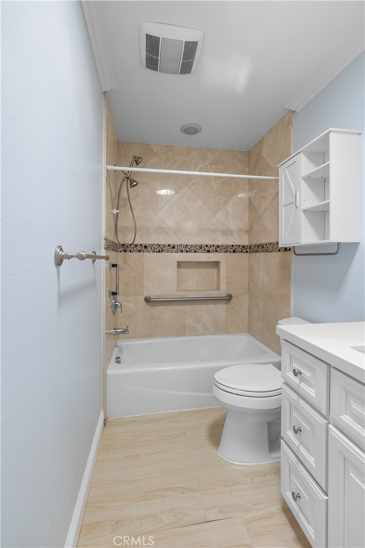 2345 Via Mariposa W B