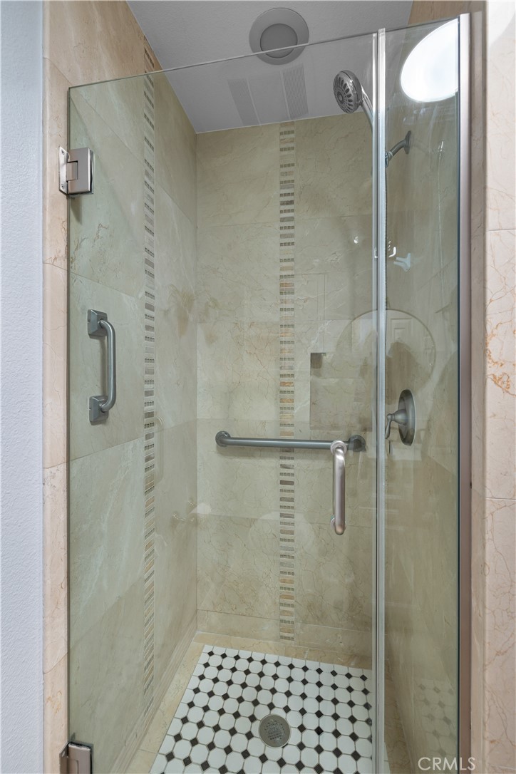 2345 Via Mariposa W B