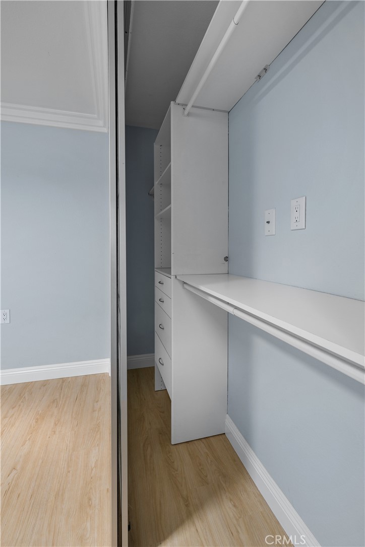 2345 Via Mariposa W B