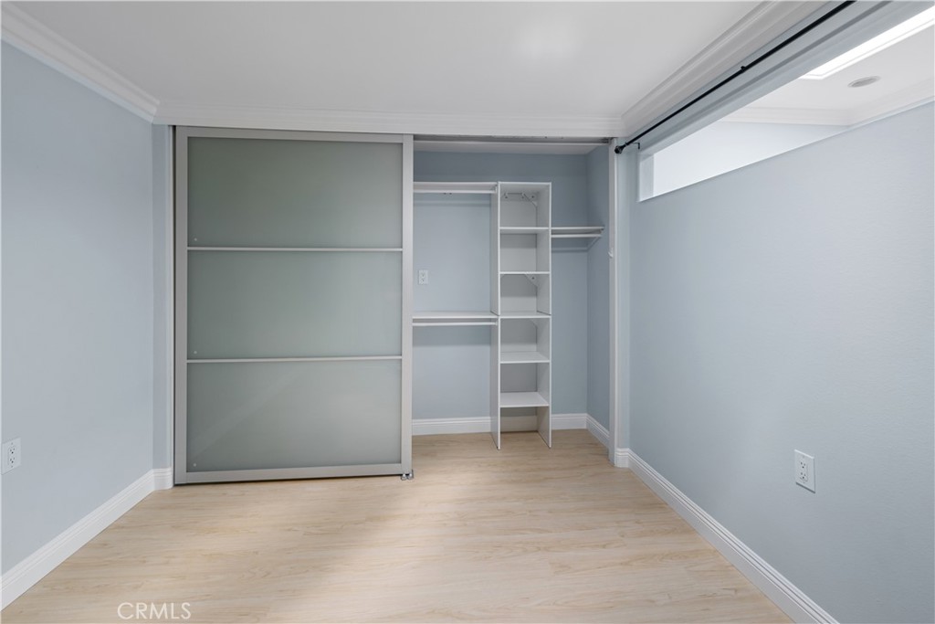 2345 Via Mariposa W B