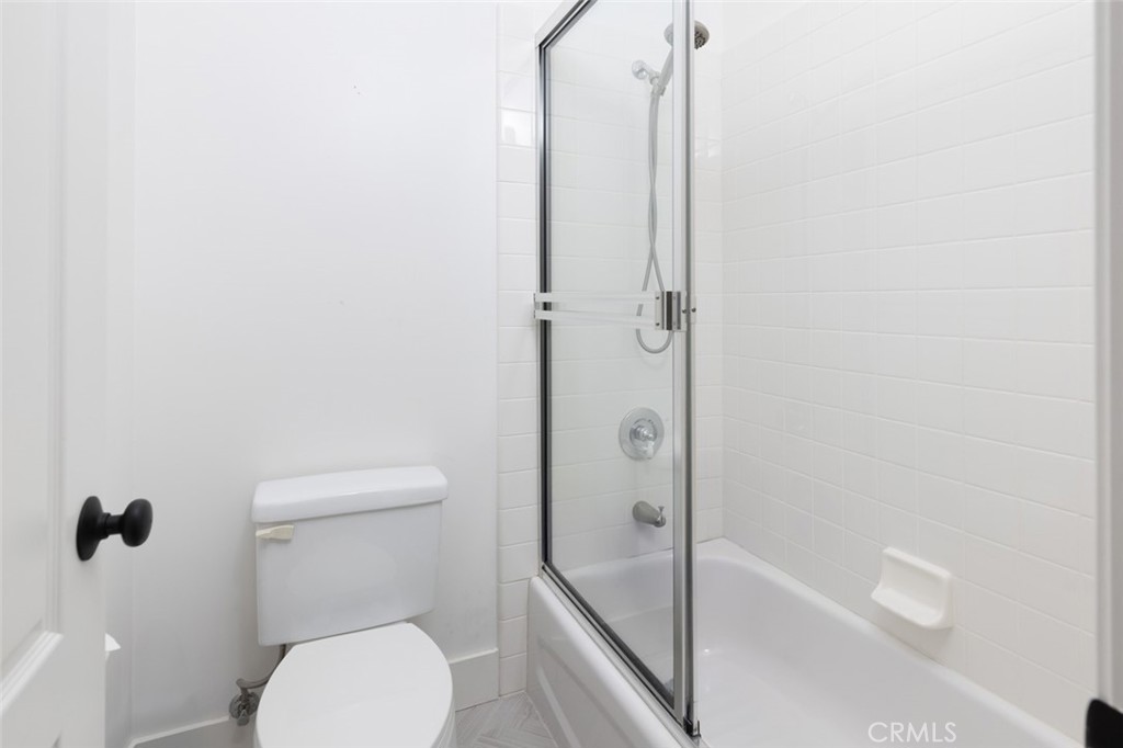 11 Southern Hills Drive