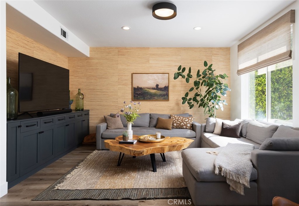 11 Southern Hills Drive