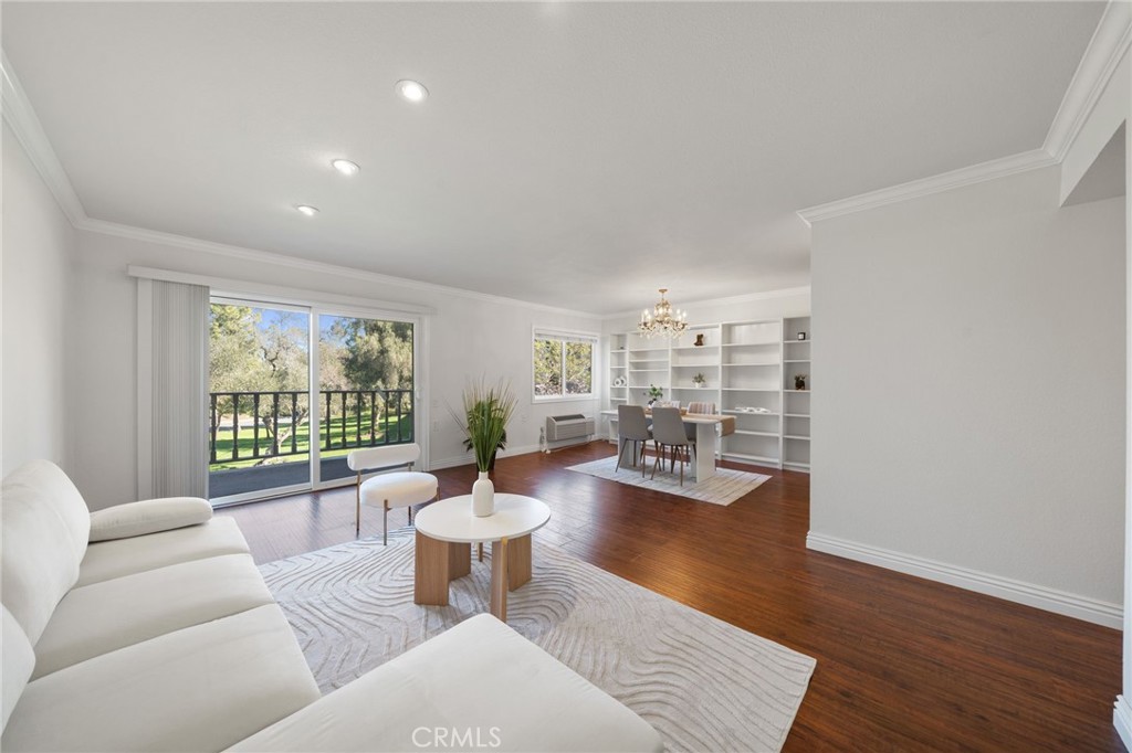 3498 Bahia Blanca W 2F