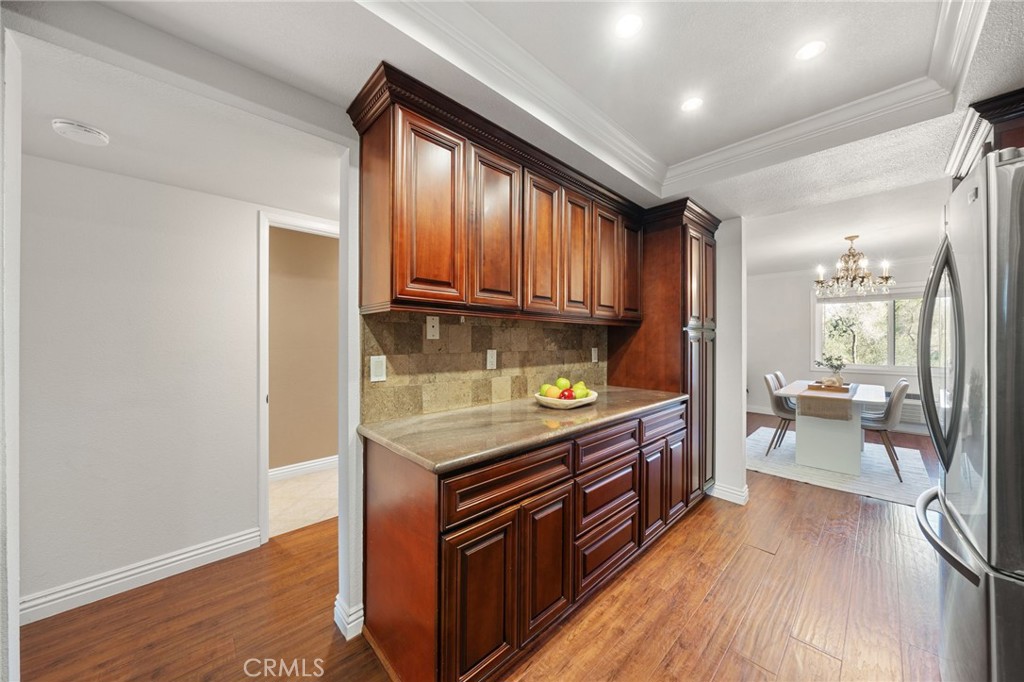 3498 Bahia Blanca W 2F