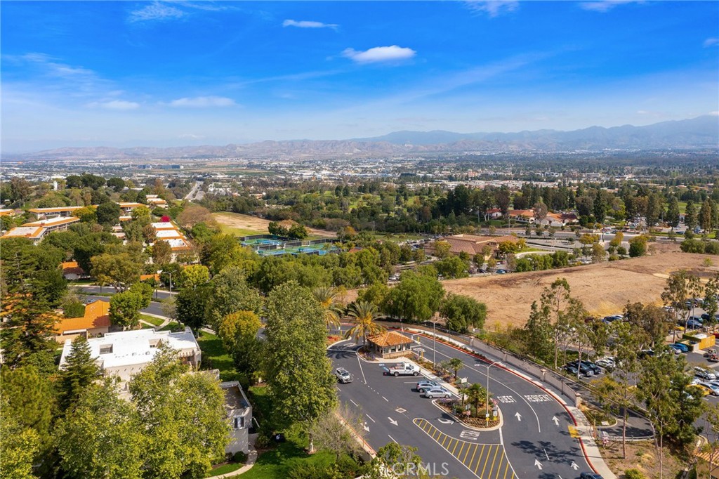 3498 Bahia Blanca W 2F