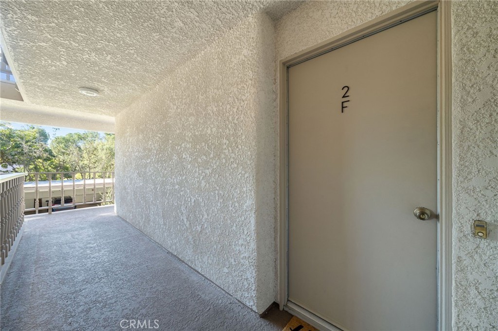 3498 Bahia Blanca W 2F