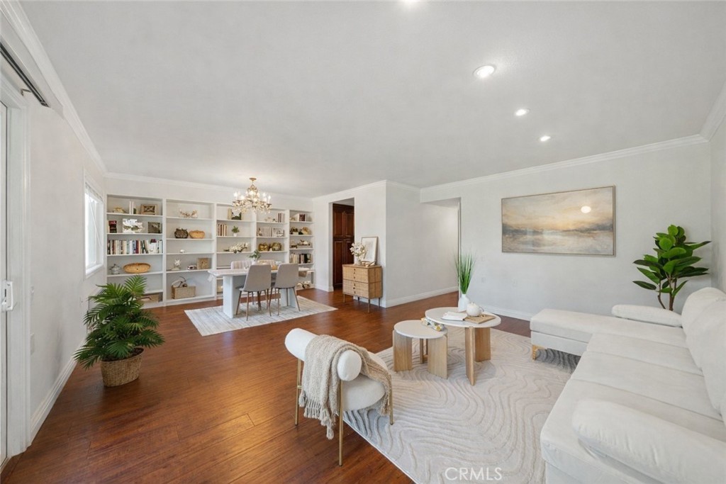 3498 Bahia Blanca W 2F