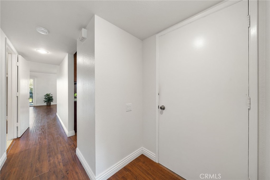 3498 Bahia Blanca W 2F