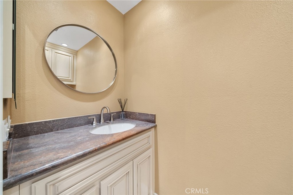 3498 Bahia Blanca W 2F