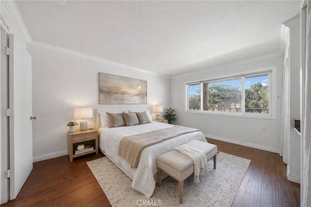 3498 Bahia Blanca W 2F