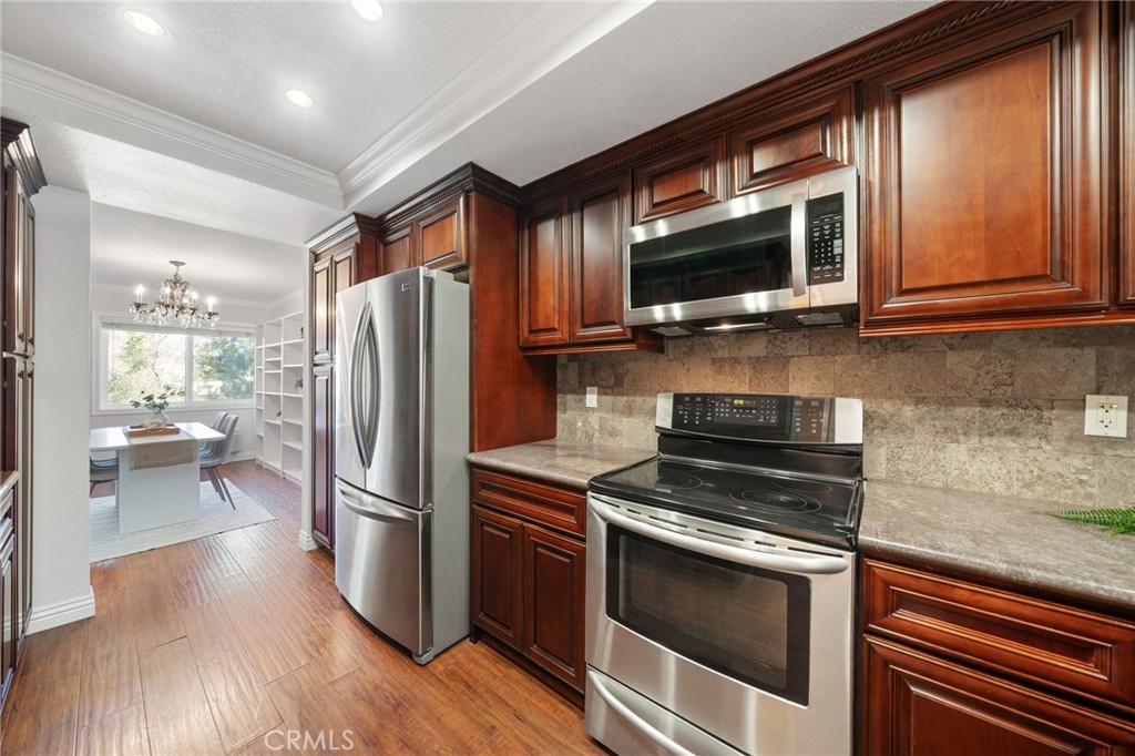 3498 Bahia Blanca W 2F