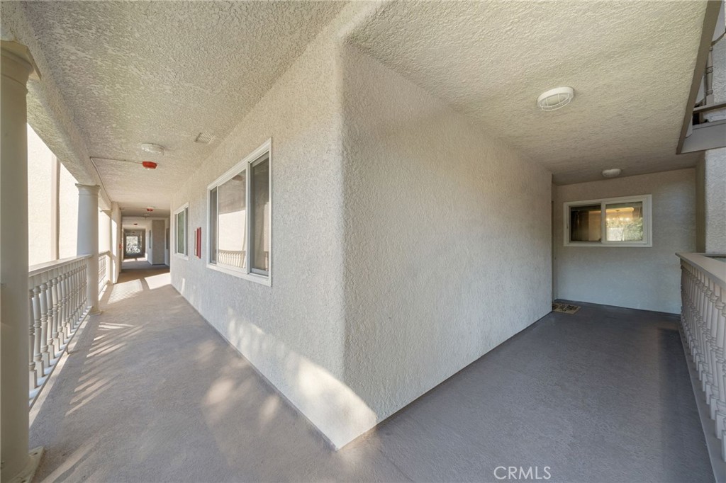 3498 Bahia Blanca W 2F