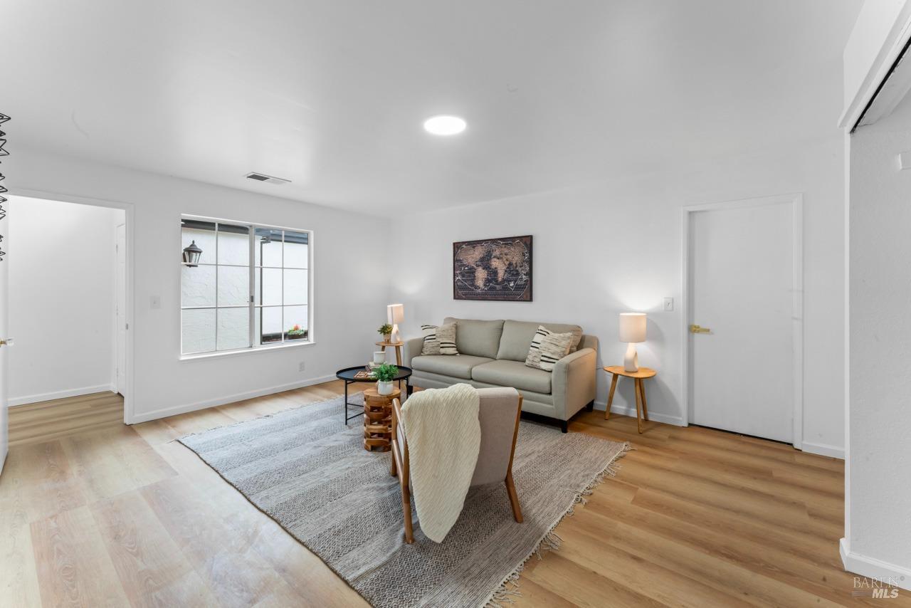 505 Zinnia Court