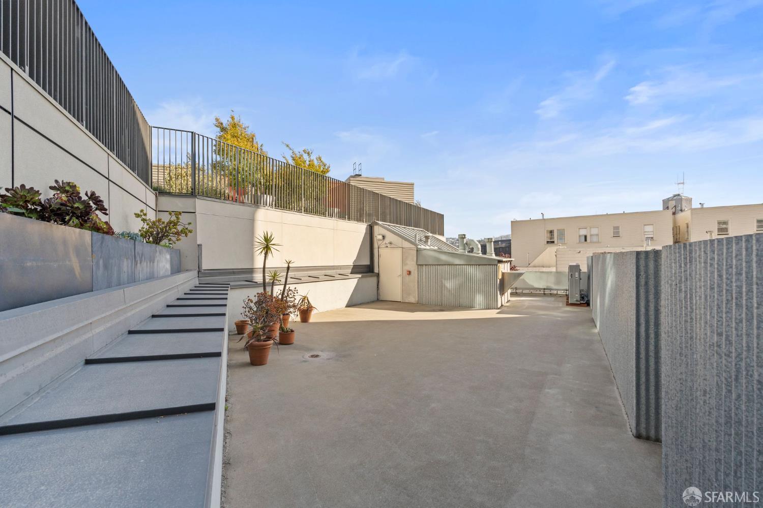 2027 Market Street # 7